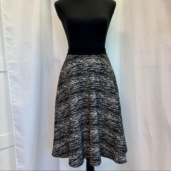 BANANA Republic NWOT black white circle skater skirt size 2 - Picture 3 of 12